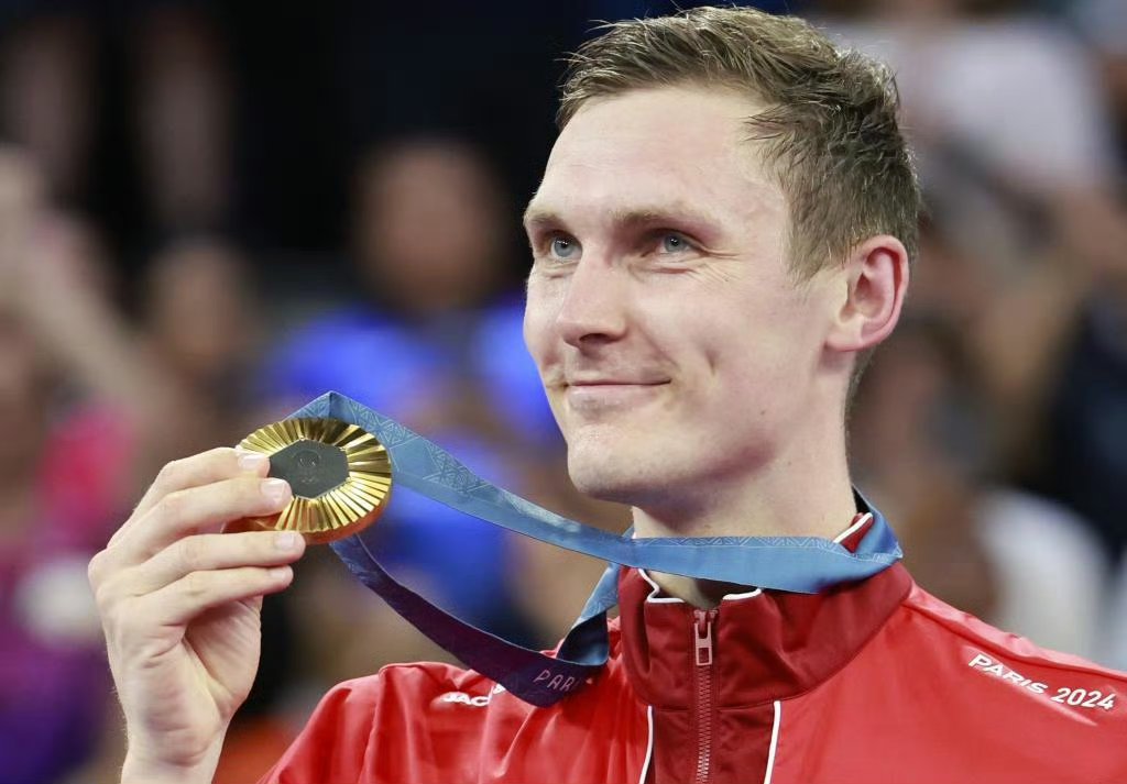 印尼羽毛球队逆转丹麦羽毛球队，安赛龙完成帽子戏法的简单介绍