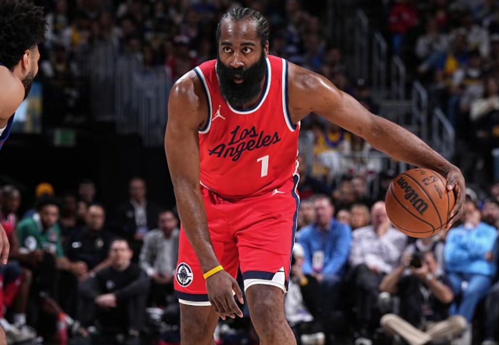 关于山西队横扫掘金，哈登高光表现的信息