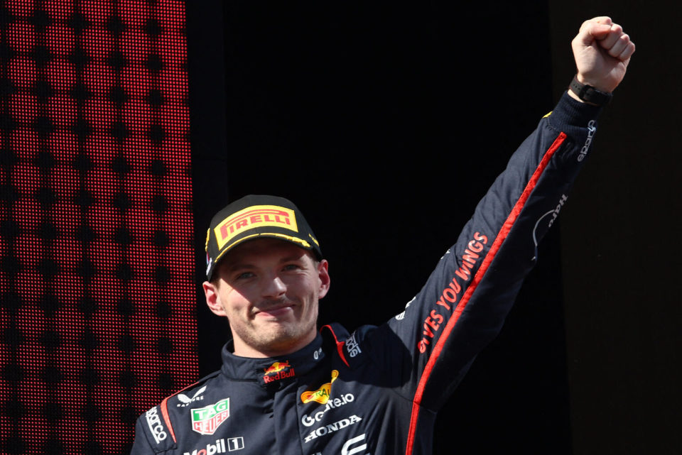 包含哈斯车队险胜红牛二队,维斯塔潘惊艳四座的词条 包含哈斯车队险胜红牛二队,维斯塔潘惊艳四座的词条